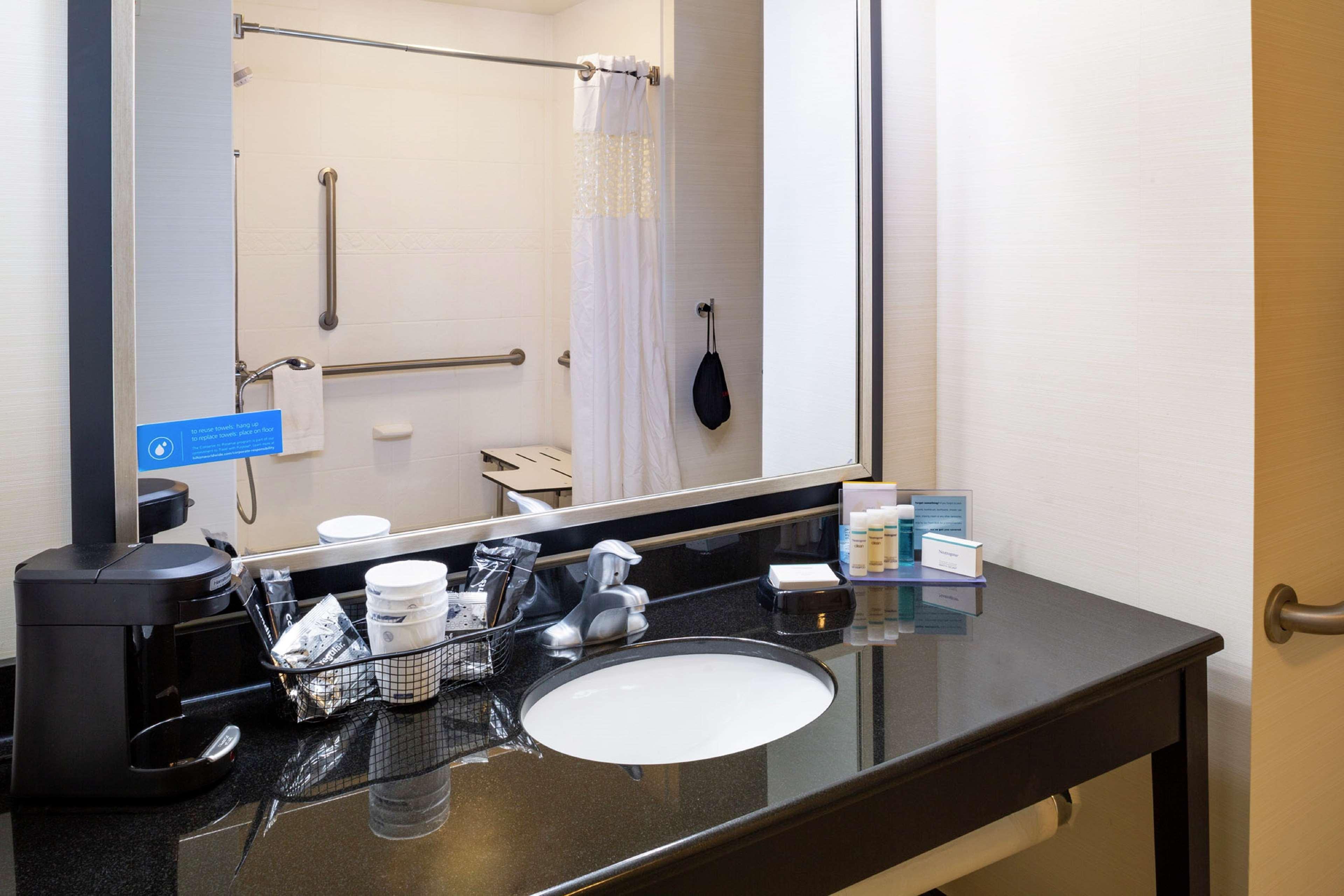 Hampton Inn Limerick Ngoại thất bức ảnh