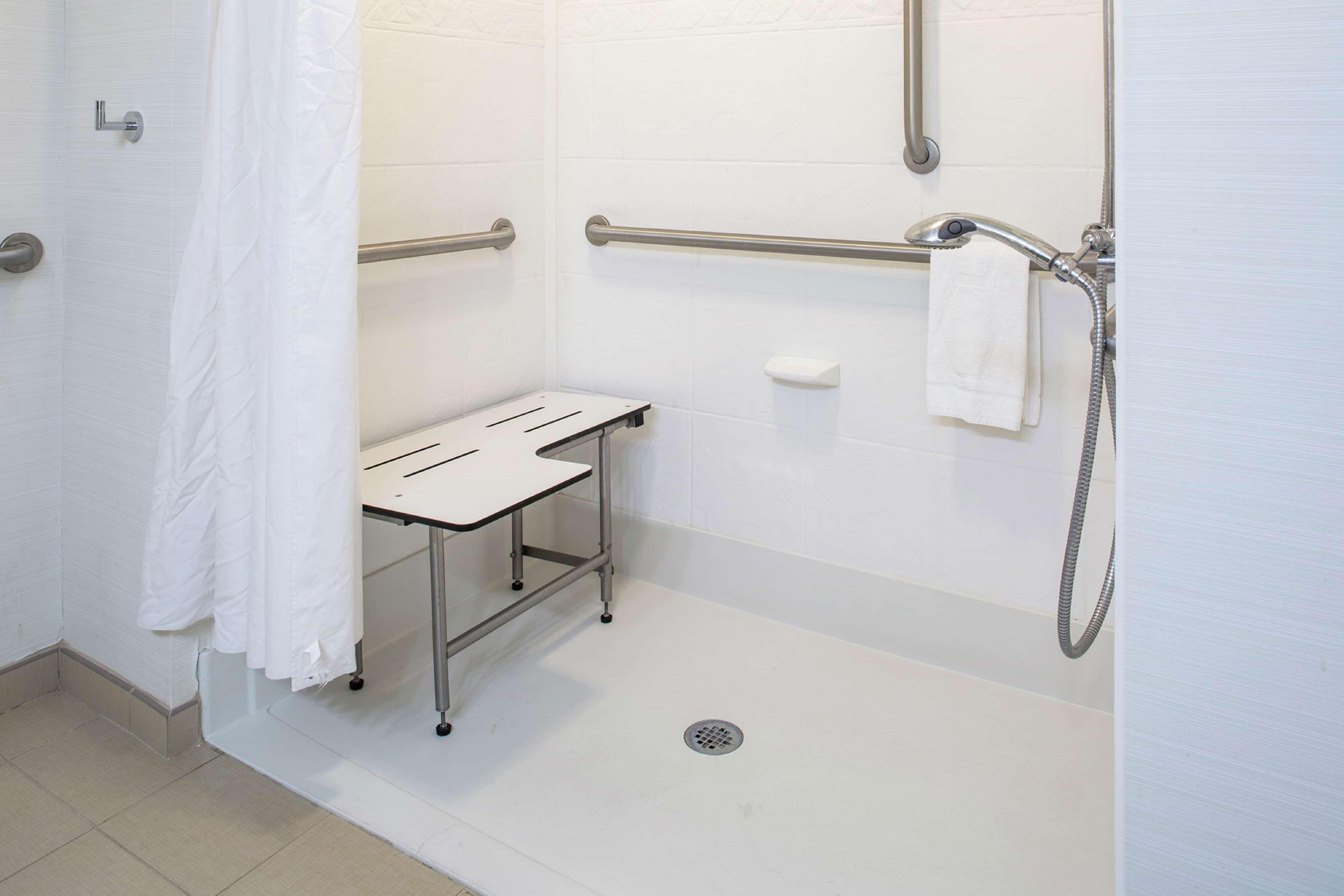 Hampton Inn Limerick Ngoại thất bức ảnh