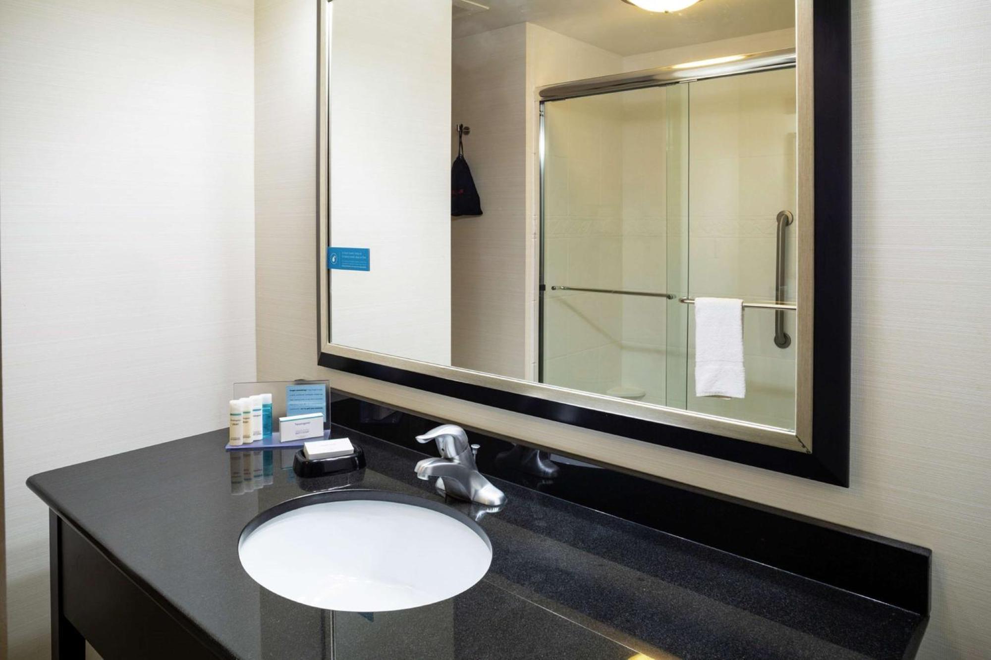 Hampton Inn Limerick Ngoại thất bức ảnh