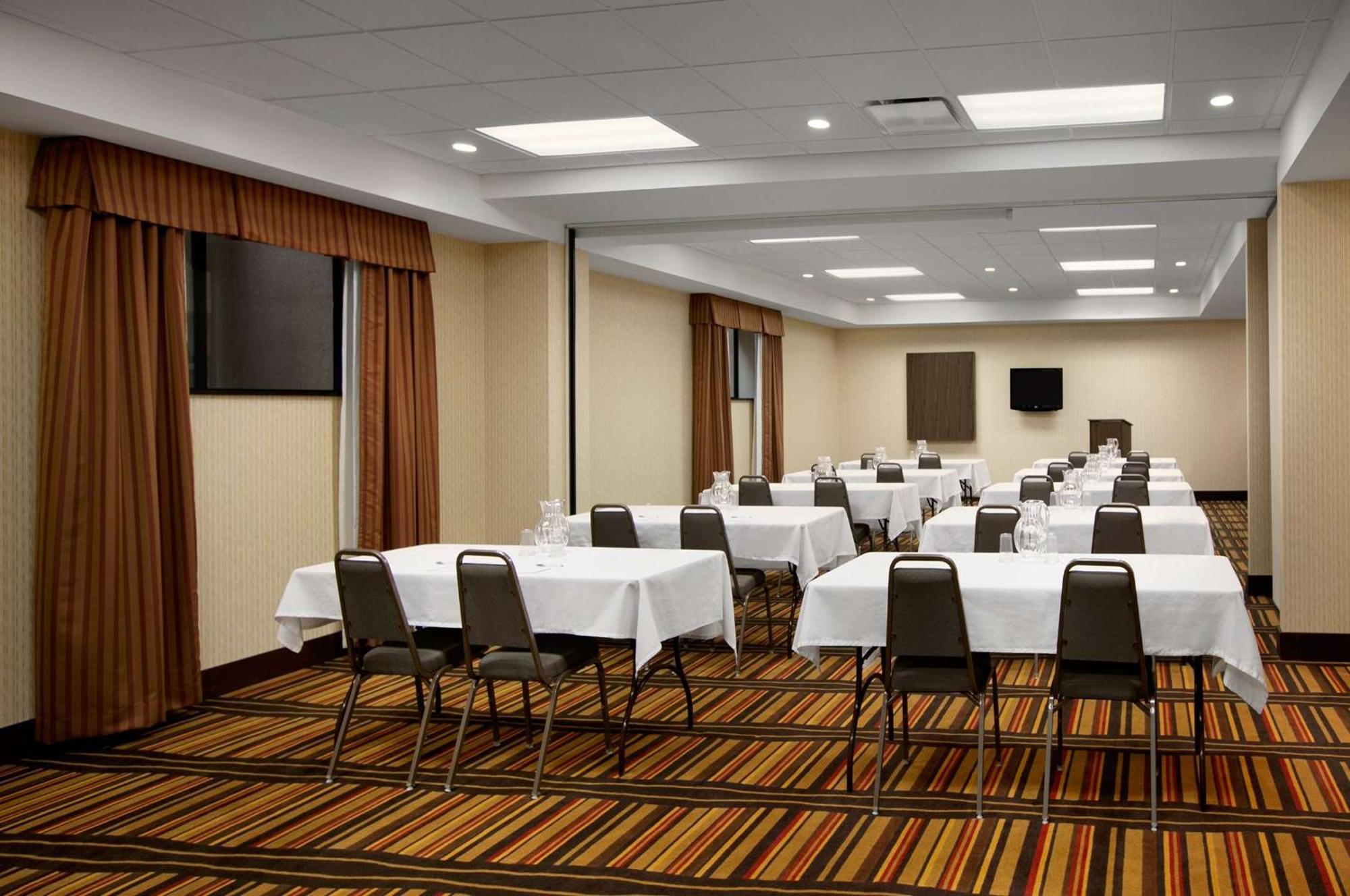 Hampton Inn Limerick Ngoại thất bức ảnh